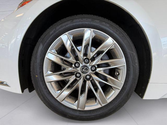 2022 Lexus LS 500 Base