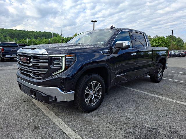 2025 GMC Sierra 1500 4WD Crew Cab Short Box SLT