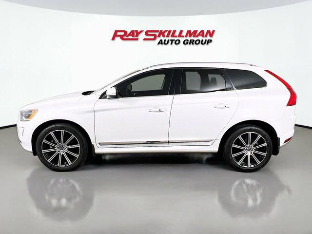 2016 Volvo XC60 T6 Drive-E Platinum