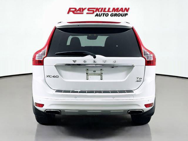 2016 Volvo XC60 T6 Drive-E Platinum