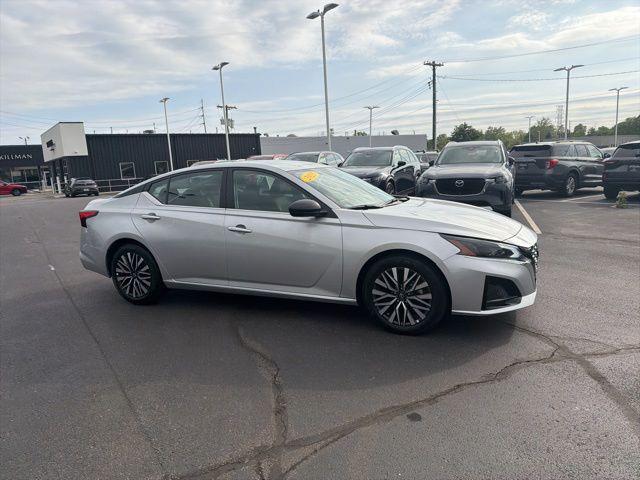 2025 Nissan Altima SV FWD