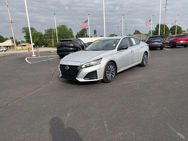 2025 Nissan Altima SV FWD