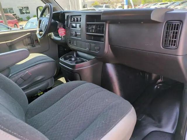 2025 Chevrolet Express Cargo Van RWD 2500 Regular Wheelbase WT