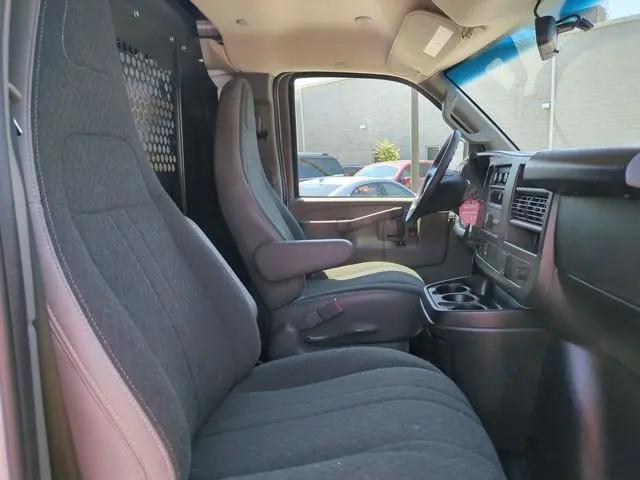 2025 Chevrolet Express Cargo Van RWD 2500 Regular Wheelbase WT