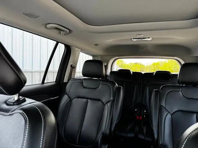 2023 Jeep Grand Cherokee L Limited 4x4