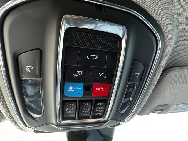 2023 Jeep Grand Cherokee L Limited 4x4
