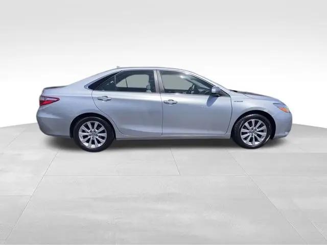 2016 Toyota Camry XLE