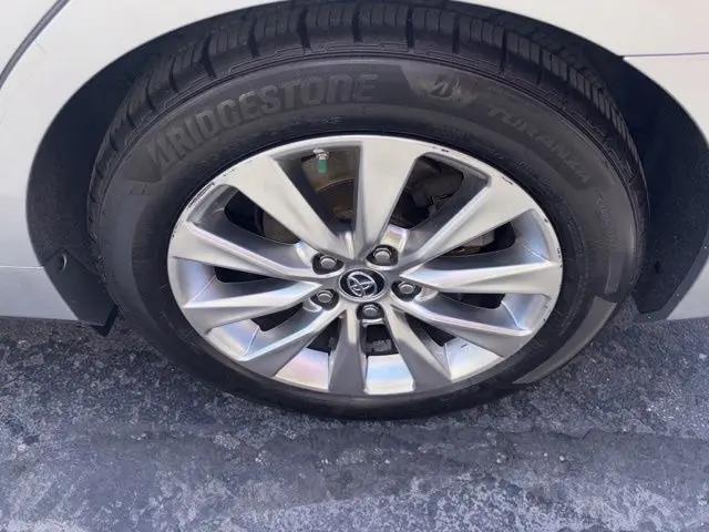 2016 Toyota Camry XLE