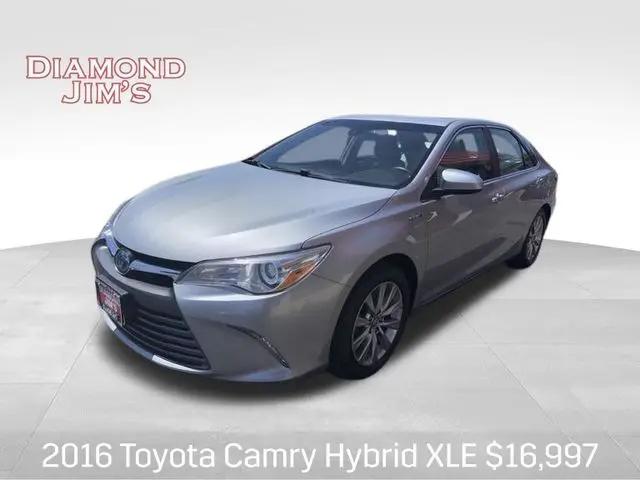2016 Toyota Camry XLE for sale in West Allis, WI