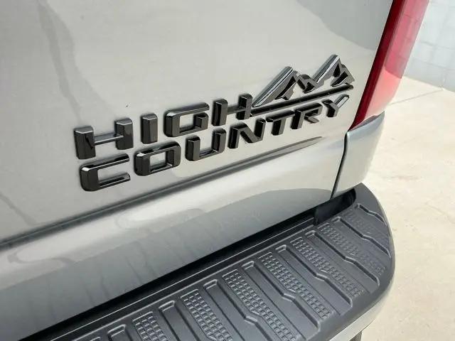 2024 Chevrolet Silverado 2500HD 4WD Crew Cab Standard Bed High Country