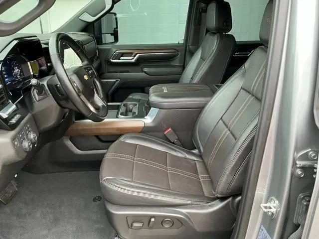 2024 Chevrolet Silverado 2500HD 4WD Crew Cab Standard Bed High Country