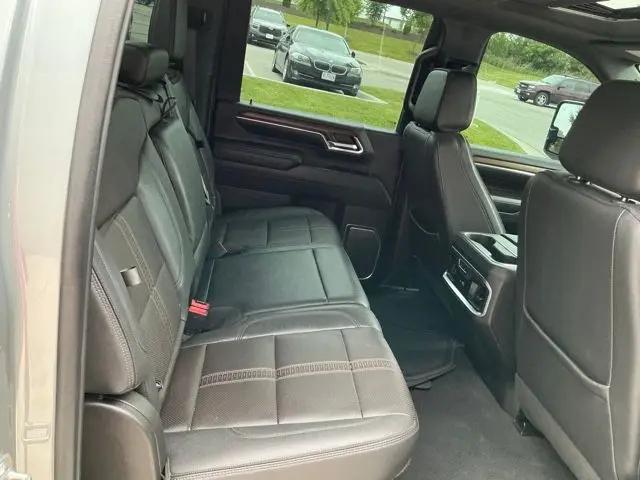2024 Chevrolet Silverado 2500HD 4WD Crew Cab Standard Bed High Country