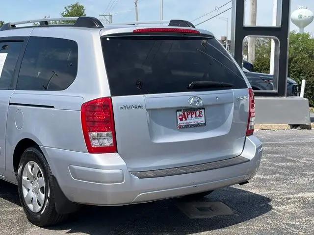 2008 Hyundai Entourage GLS