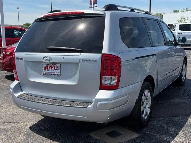 2008 Hyundai Entourage GLS