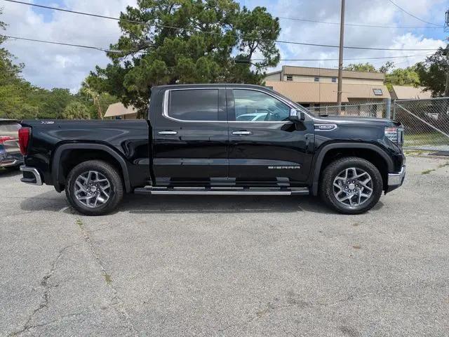 2026 GMC Sierra 1500 Crew Cab, Standard Bed, SLT, 4WD