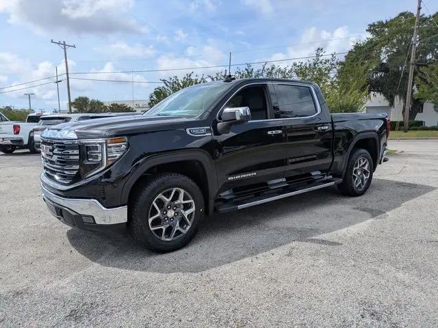 2026 GMC Sierra 1500 Crew Cab, Standard Bed, SLT, 4WD
