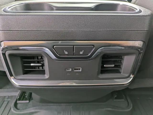 2026 GMC Sierra 1500 Crew Cab, Standard Bed, SLT, 4WD