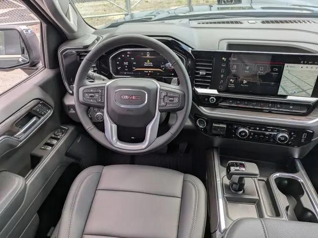 2026 GMC Sierra 1500 Crew Cab, Standard Bed, SLT, 4WD