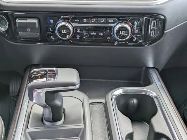 2026 GMC Sierra 1500 Crew Cab, Standard Bed, SLT, 4WD