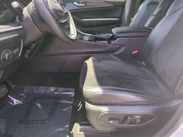 2023 Jeep Grand Cherokee L Altitude 4x4