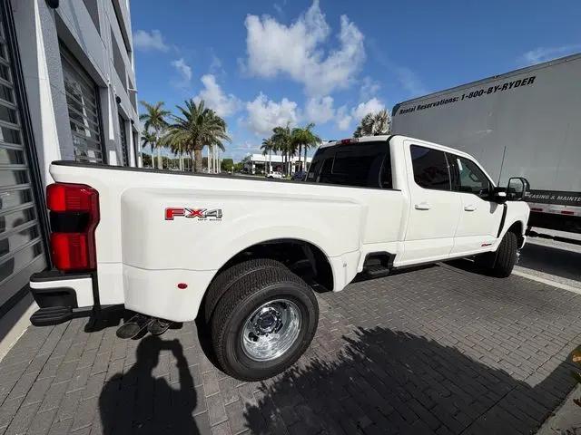2026 Ford F-350 LARIAT