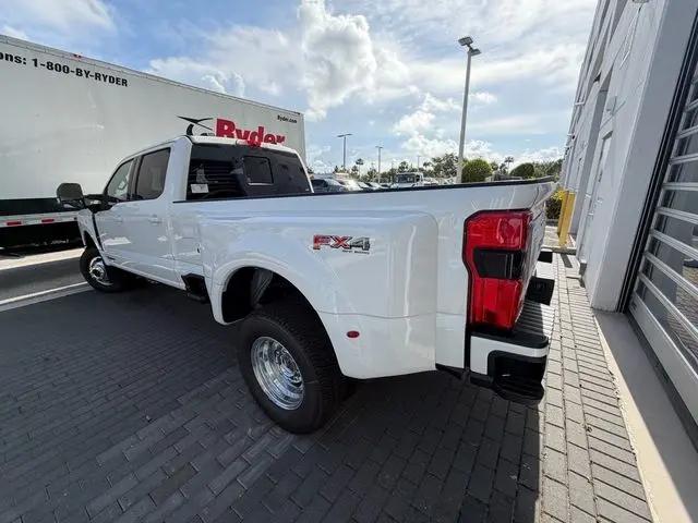 2026 Ford F-350 LARIAT