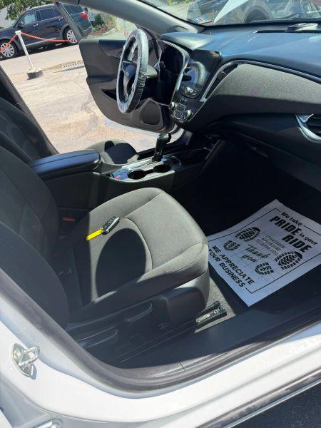 2020 Chevrolet Malibu FWD LT