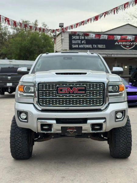 2018 GMC Sierra 2500HD Denali