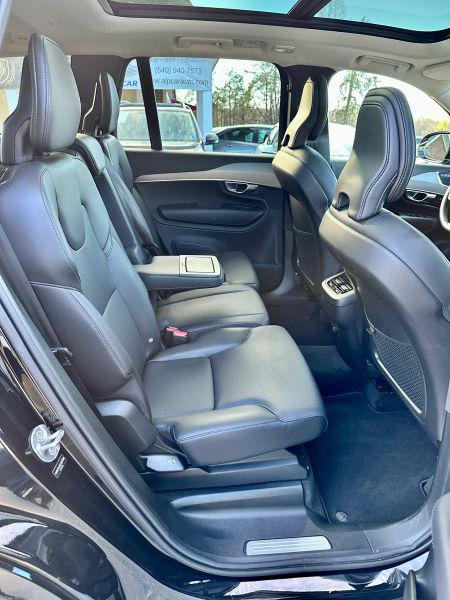 2025 Volvo XC90 B5 Core