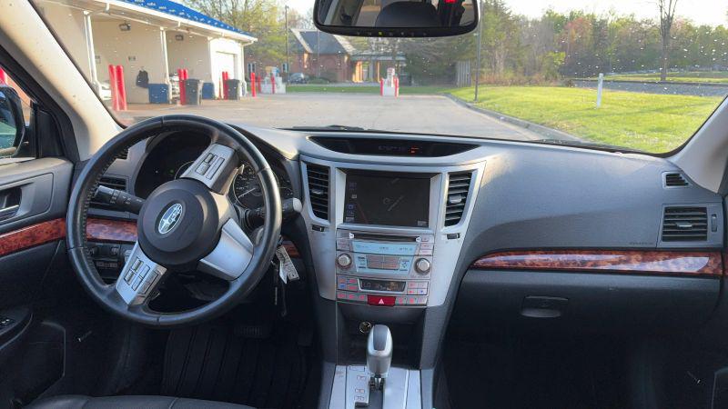 2011 Subaru Outback 2.5i Limited