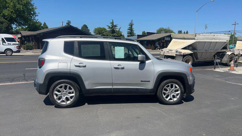 2018 Jeep Renegade Latitude FWD