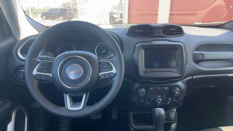 2018 Jeep Renegade Latitude FWD