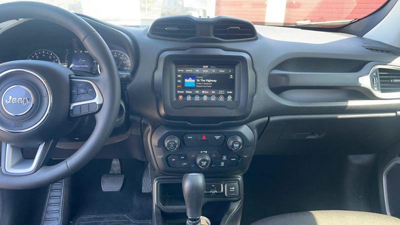 2018 Jeep Renegade Latitude FWD