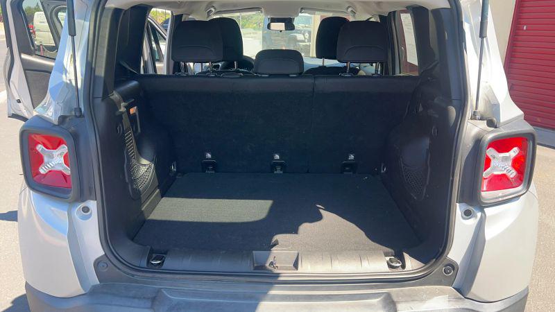2018 Jeep Renegade Latitude FWD