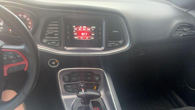 2017 Dodge Challenger SXT