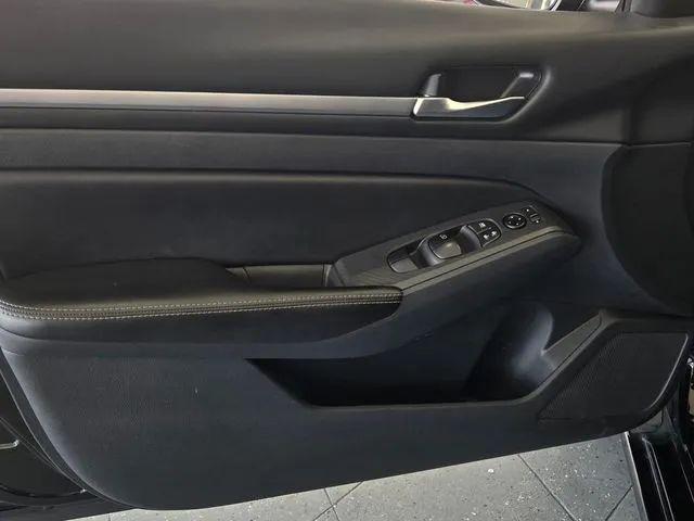 2022 Nissan Altima SV FWD