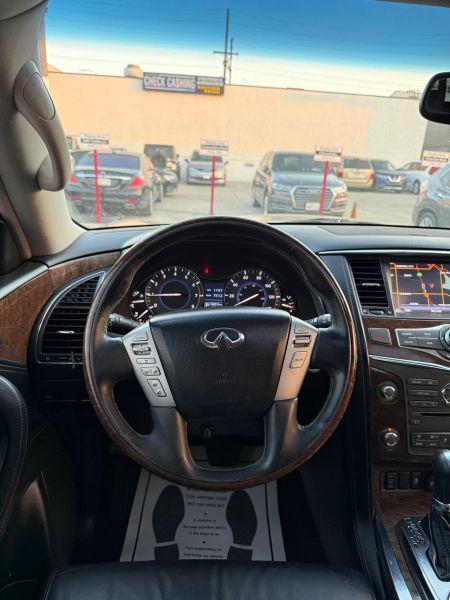 2017 INFINITI QX80 Base