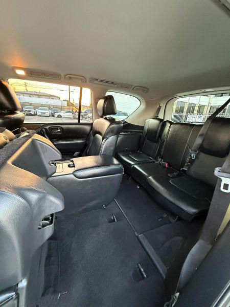 2017 INFINITI QX80 Base