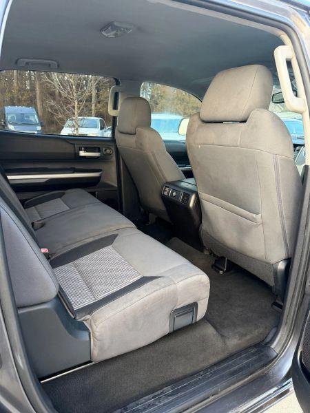 2016 Toyota Tundra SR5 5.7L V8