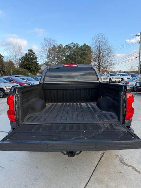 2016 Toyota Tundra SR5 5.7L V8