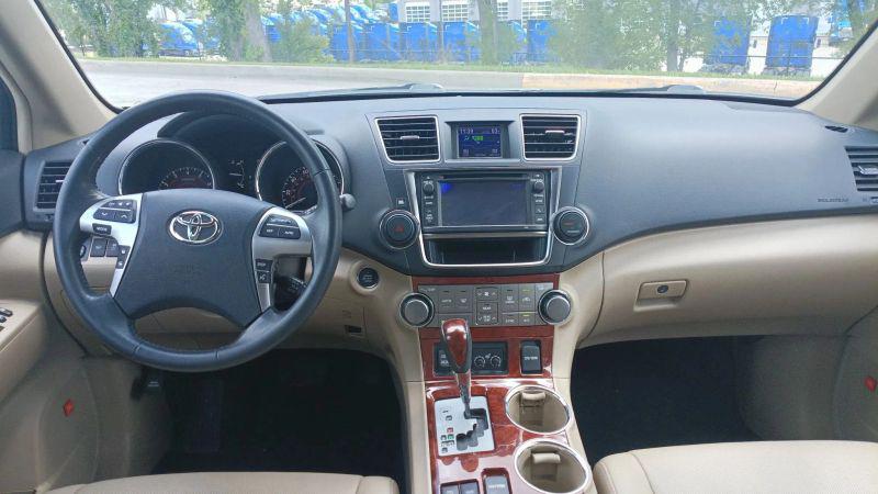 2013 Toyota Highlander Limited V6