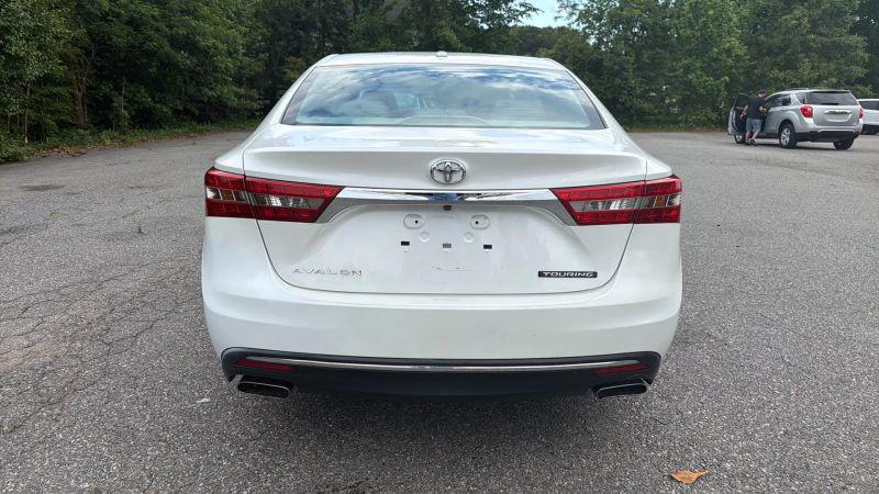 2016 Toyota Avalon Touring