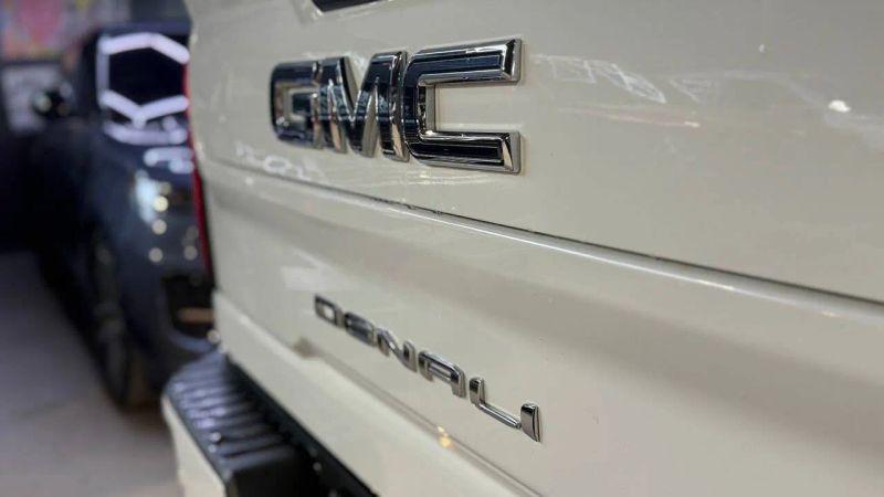 2024 GMC Sierra 2500HD 4WD Crew Cab Long Bed Denali Ultimate