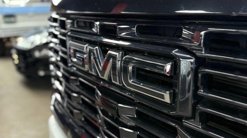 2024 GMC Sierra 2500HD 4WD Crew Cab Long Bed Denali Ultimate