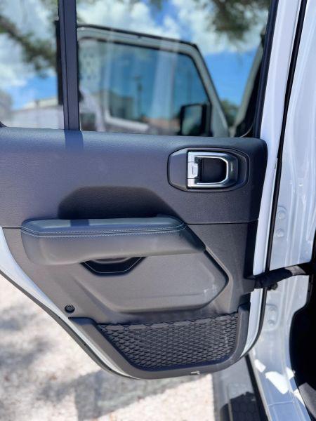 2024 Jeep Wrangler 4xe Summit 4xe