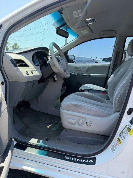 2014 Toyota Sienna LE V6 7 Passenger Mobility