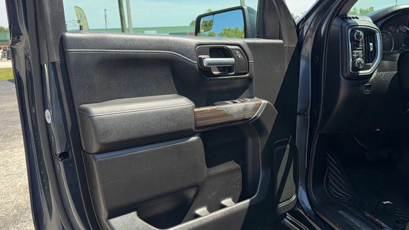 2020 Chevrolet Silverado 1500 4WD Crew Cab Short Bed RST
