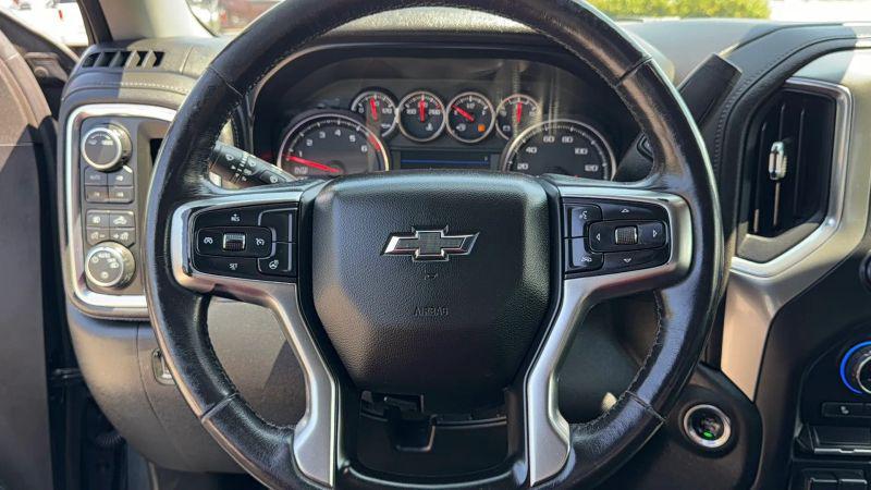 2020 Chevrolet Silverado 1500 4WD Crew Cab Short Bed RST
