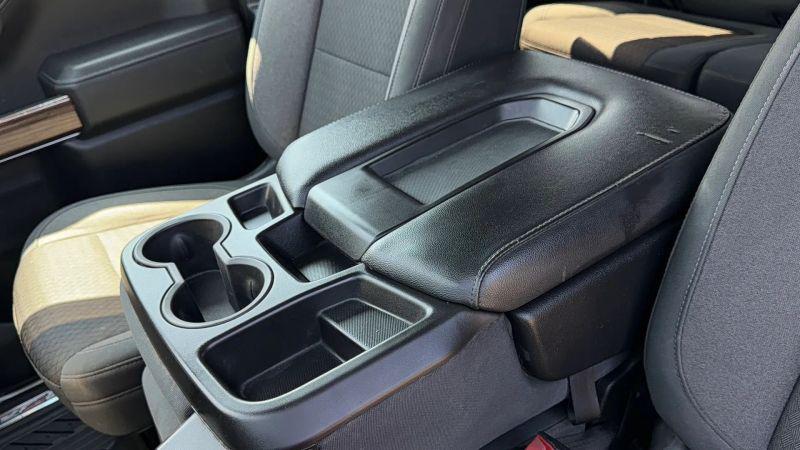 2020 Chevrolet Silverado 1500 4WD Crew Cab Short Bed RST