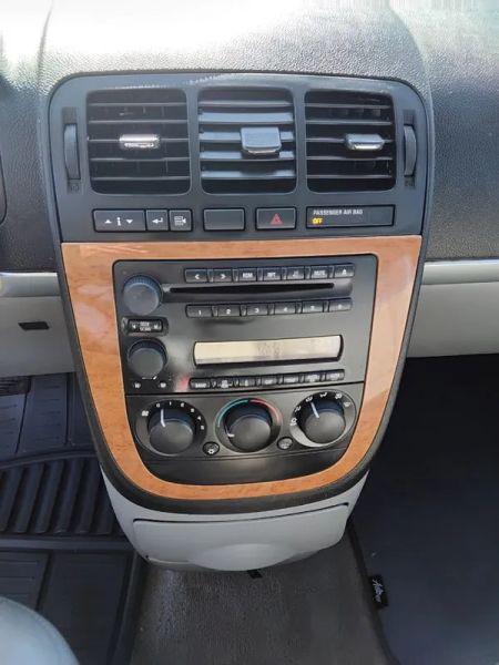 2005 Saturn Relay FWD